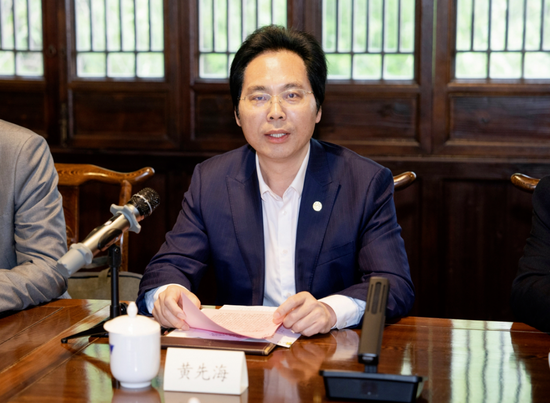 浙江大学灵均教育发展基金捐赠仪式举行