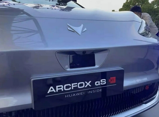 极狐阿尔法s华为hi版用户实测 132b-27a98336d3feb5890f6a7324f11a3882.jpg