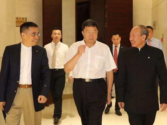 海航董事长王健_海航王健王伟(2)