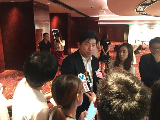 (美团点评投资者推介会现场)