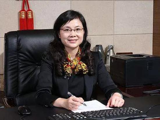 农银人寿董事长肖彬