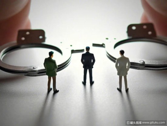 66岁李途纯骤然离世，太子奶对赌陨落警醒商界！