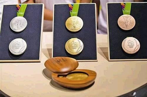 里约奥运会金牌有1斤重 到底值多少钱?|奥运会