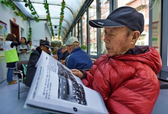 媒体:中国生育荒加速老龄化 生育率全球最低敲