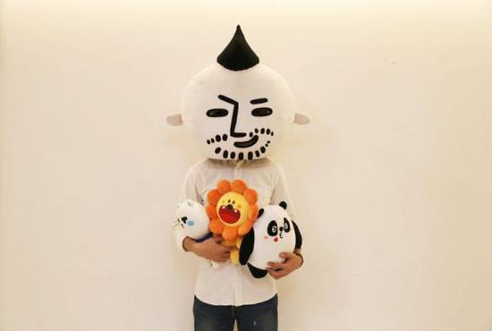 “希望同道大叔一直戴头套下去”