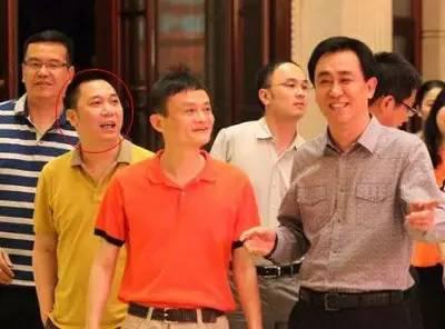 入股5家上市公司 揭秘赵薇百亿富商老公黄有龙