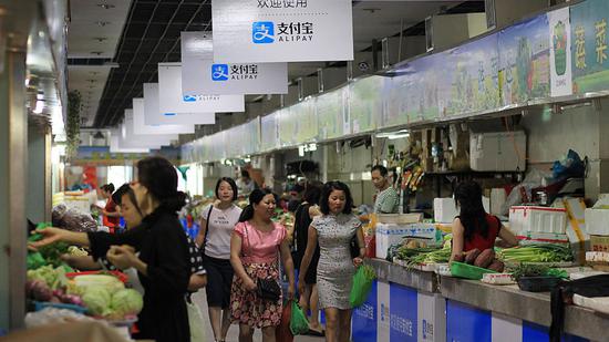 中国移动支付后发优势明显 规模是美国近50倍