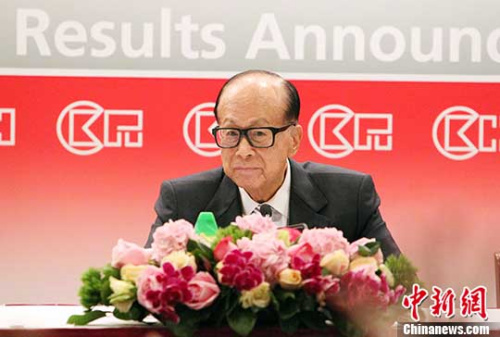 李嘉诚:欢迎内地人来香港买房 对接班问题早有