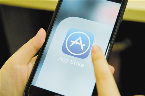 苹果下调AppStore佣金或为增收:硬件红利收缩