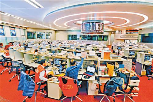 78亿人口日_78保险公众宣传日图片(3)