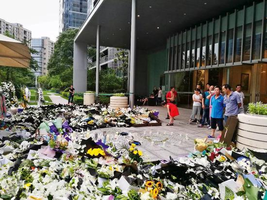 杭州纵火保姆曾偷名表典当 网上买几十元表放