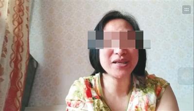 8月2日，一名菲佣通过视频向北京的雇主进行自我介绍。本版摄影/新京报记者 潘佳锟