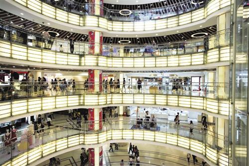 零售业态大变革：快时尚不再时尚 轻奢成新宠