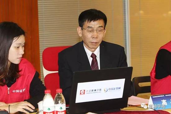 证券代码也弄错 盘点上市公司董秘在中报中出