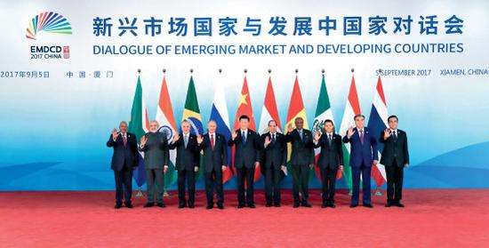 习近平:开创金砖合作第二个金色十年