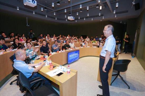 三一集团副总裁谢跃现场主持