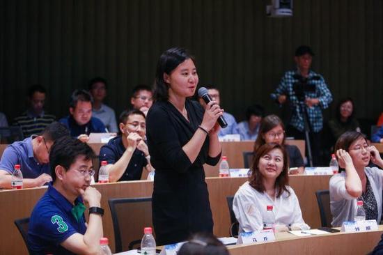 百悦集团金融事业中心总经理马兵现场提问