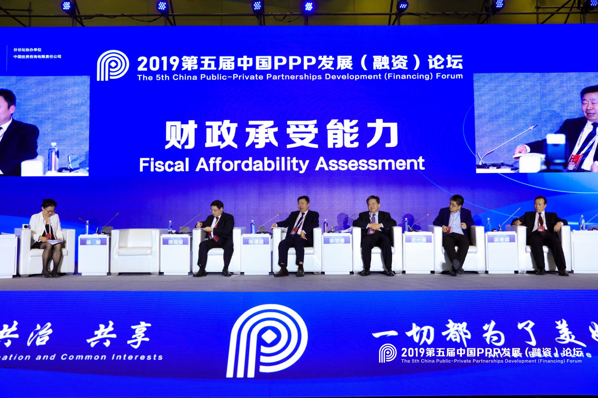 pt招财童子技巧 谁说2000元买不到好表?