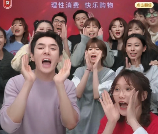 李佳琦隐退，她突然上位