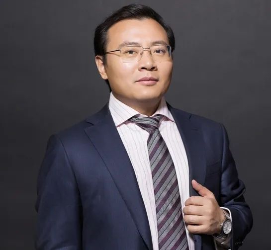 老总拿五万_麻将五万图片(2)