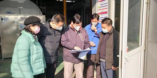 疫情死的老总_疫情防控手抄报(2)