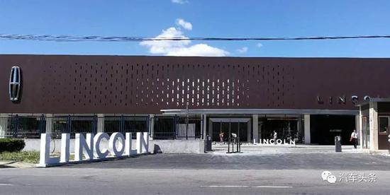 ▲裝修中的林肯新建店面