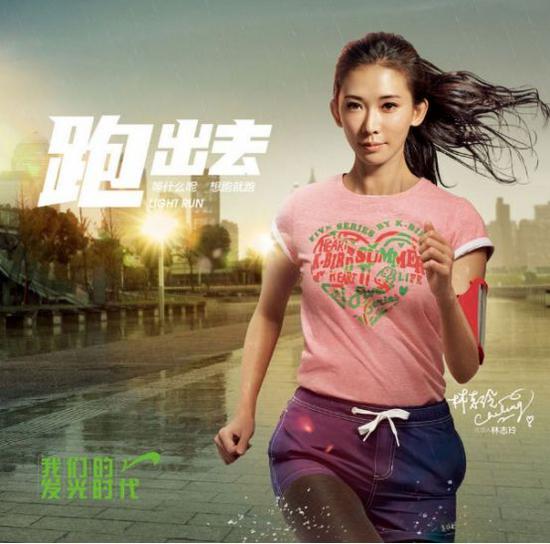 龙8国际老虎机最新-小奶狗被主人扔在大街,寸步不离的跟着女孩,生怕再次被遗弃