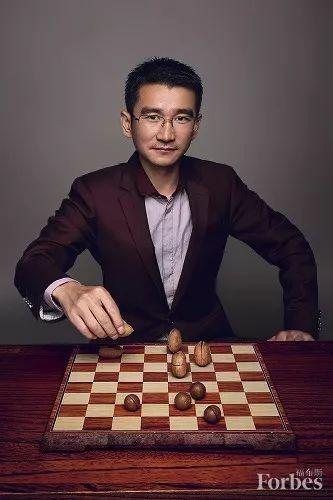 谁做过亚博体育代理,留学生怒了!当年把我拒了的名校,美国富豪网红给钱就能上?!