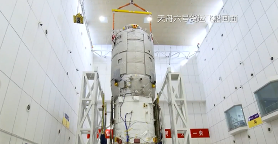 天上怎么过“五一”？抬头快看！