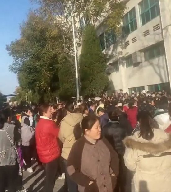 500强企业烂尾记：正威集团如何骗了中国十几年？