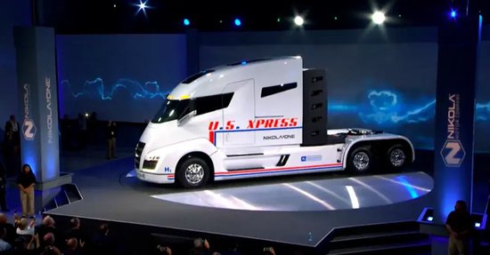 马斯克最痛恨的男人,今年彻底倒下了