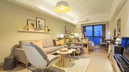 媒体:租房是社会给年轻人的第一课 涨租是重要