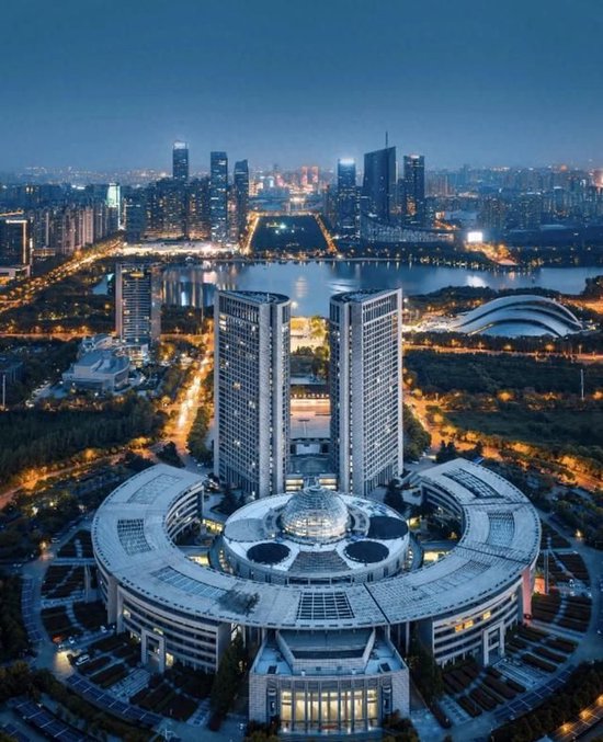 合作15年再度加码,合肥靠什么稳住联想新布局? 合作15年再度加码,合肥靠什么稳住联想新布局?
