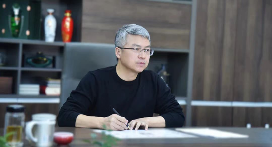 白酒界“大网红”朱伟离开后,枝江酒业似乎开始走上正轨