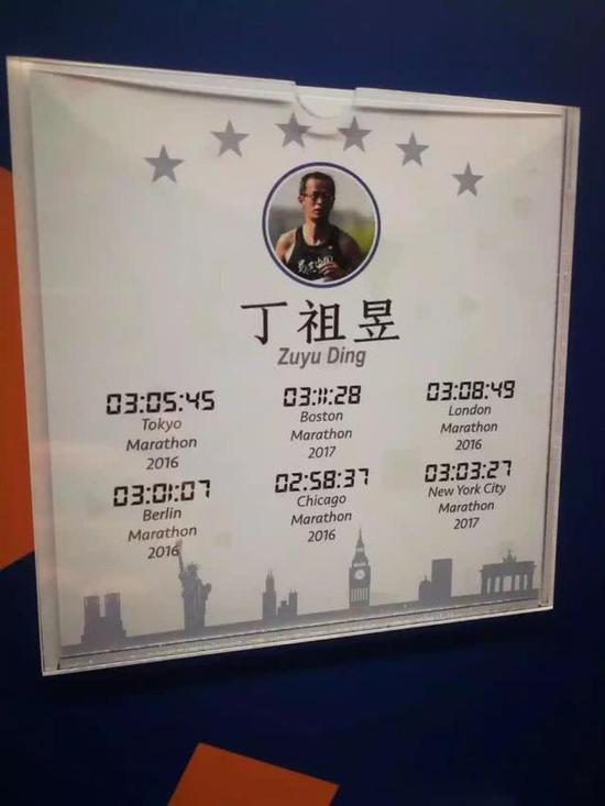 澳门云顶集登录 - 海清穿礼服参加盛典,网友:被她的胸吓到了