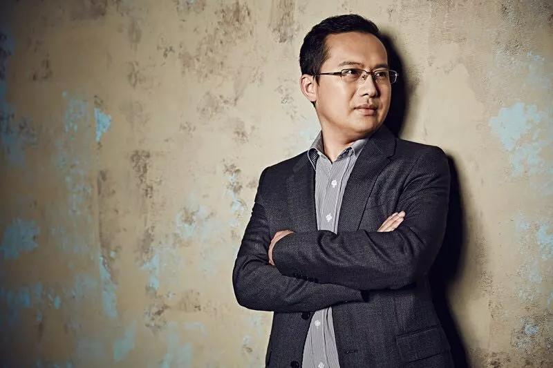 徐明星是裁判,还是庄家?