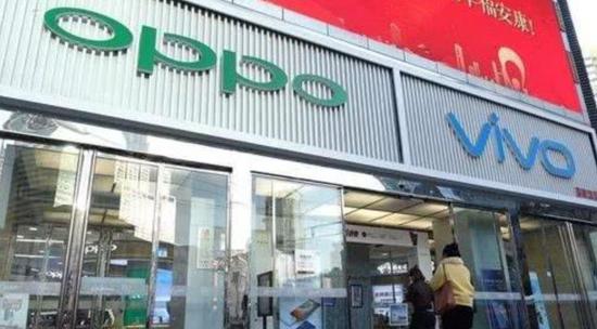 中国智能手机新战局:华为承压,OV谋变,小米再造