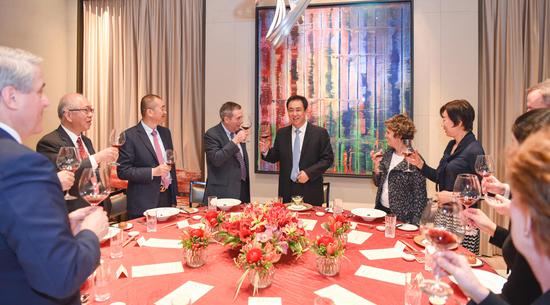 许家印宴请哈佛大学校长Lawrence S. Bacow一行