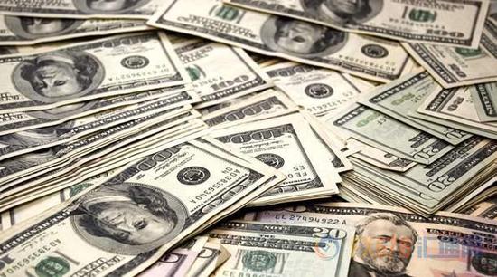 全球去美元化号角已吹响 美元霸权地位或岌岌