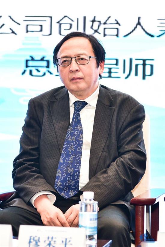 黑彩平台代理号码|12中2,遭对手羞辱式防守!球哥狂打铁被东契奇上课,没投篮太难