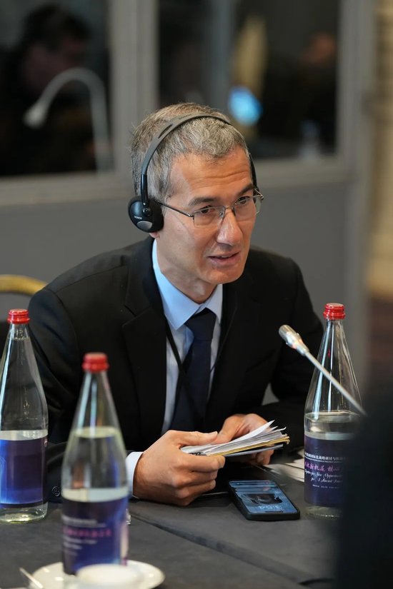 茅台丁雄军：加快推进巴黎公司自营试点，为在欧洲主要城市建设终端门店、海外自营渠道探索更多可行经验