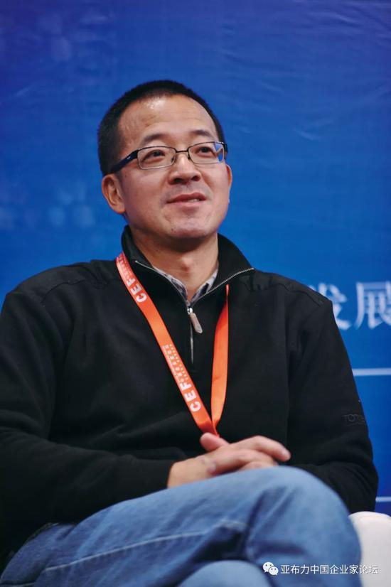 博士唯一域名_《2019中超赛季观赛数据报告》:观赛人数达15.99亿人次