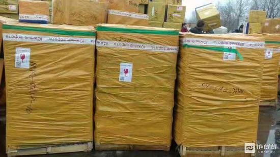 部分包装好的矿机