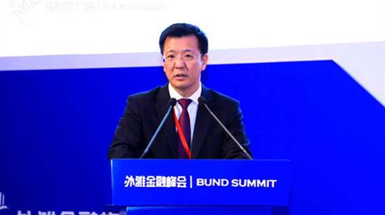 「银河娱乐app真假」广州富力将帅抵达赛场 扎哈维对镜头竖拇指信心十足