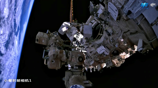 天上怎么过“五一”？抬头快看！