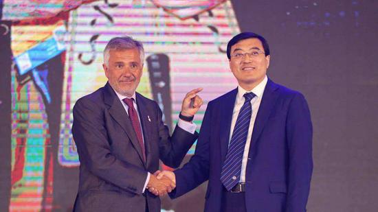 伊利股份老总_伊利股份(3)