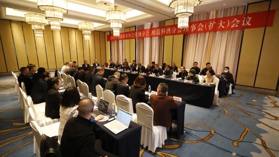 绍兴黄酒集团董事长孙爱保:营销要向年轻人转移,得年轻人得天下