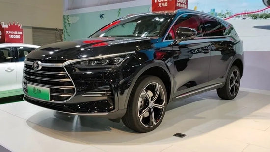 7月9日清晨南宁一4S店起火,比亚迪回应