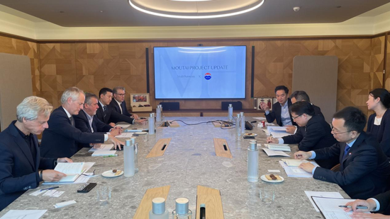 茅台丁雄军：加快推进巴黎公司自营试点，为在欧洲主要城市建设终端门店、海外自营渠道探索更多可行经验