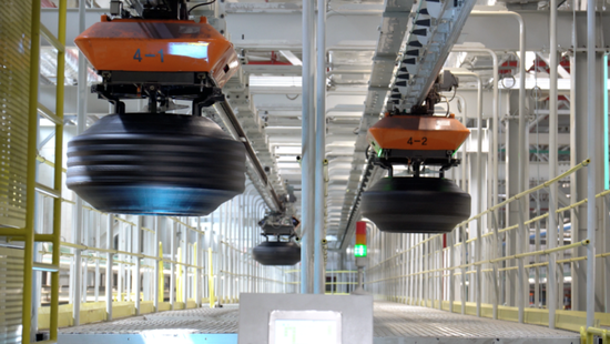 ▲玲珑轮胎自动化生产线